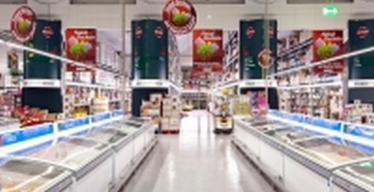Photo: LEDs from OSRAM Opto Semiconductors illuminate supermarkets in the...