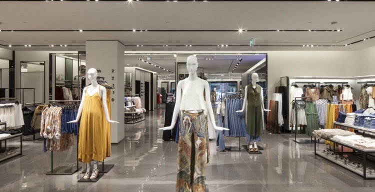 Photo: What shop design can look like: Zara in Hamburg...