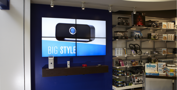 Photo: Toshiba lifts customer experience & sales for Brookstone...