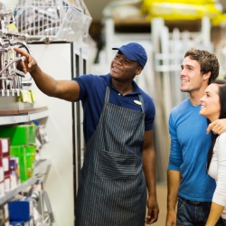 Thumbnail-Photo: Need for on-demand workers increases in retail industry...