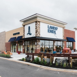 Thumbnail-Photo: Lands end opens first standalone store in New Jersey...