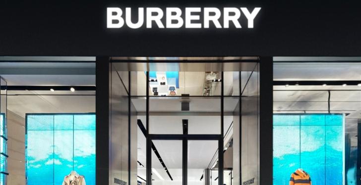 Front and entry of a Burberry fashion store
