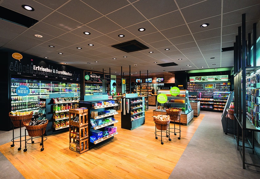 Hamburg: The new shop concept offers significantly more fresh products....