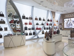 Visplay solution for Ripani store in the Dubai Mall - iXtenso – retail ...