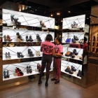 Thumbnail-Photo: British Chic Tested as Asos to TopShop Seek U.S. Growth: Retail...
