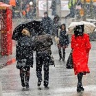 Thumbnail-Photo: Unseasonable weather hindered fashion sales