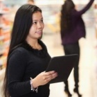 Thumbnail-Photo: Retail searches on tablets up 198%