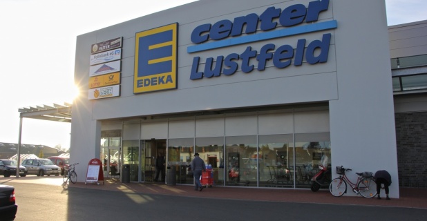 Das E-center Lustfeld wurde im Oktober 2013 eröffnet und mit einer...