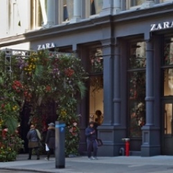 Thumbnail-Photo: Zara unveils a 47,361-square-foot flagship store in the heart of SoHo...