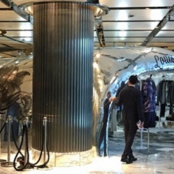 Thumbnail-Photo: Worlds first 3D printed store created for Louis Vuitton...