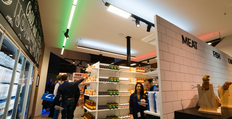 Photo: Philips Lighting cracks code how colored lighting boosts supermarket...