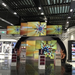 Thumbnail-Photo: Travel retail technology: Enticing passengers to buy...