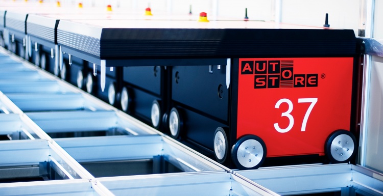 AutoStore robot; copyright: Salt Solutions