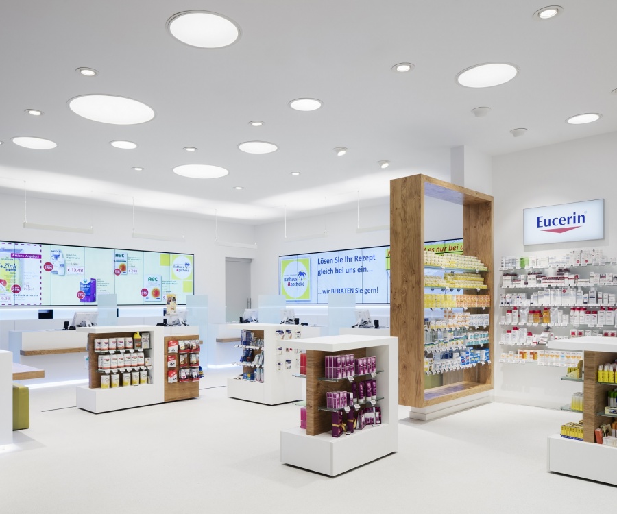 Photo: Digital signage in pharmacies: better consulting with new technologies...