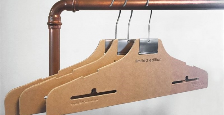 Photo: Renewable, economical and intelligent clothes hanger...