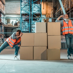 Thumbnail: Foto: Spannungsfeld Kapazitätsmangel in der Supply Chain...