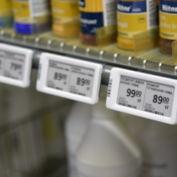 Thumbnail-Photo: Bygg-Ole in Sweden streamlines stores with electronic shelf labels...