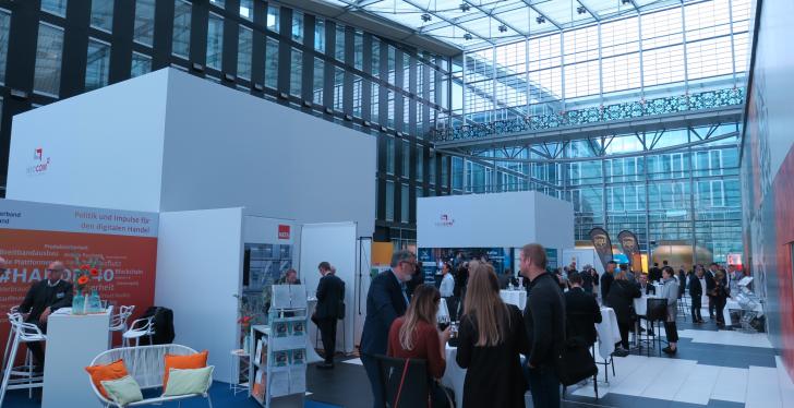 Der Neocom-Kongress im Kameha Grand Hotel in Bonn; copyright: iXtenso / Pott...