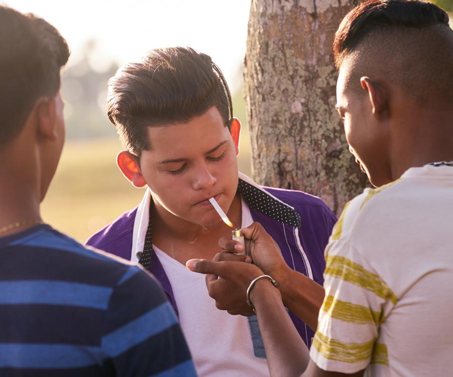 Photo: Small shops & heavy advertisers less likely to ID for tobacco...