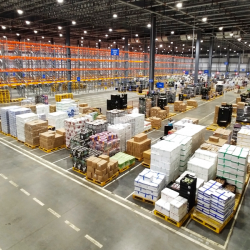 Thumbnail-Photo: Walmart plans more distribution centers in China...