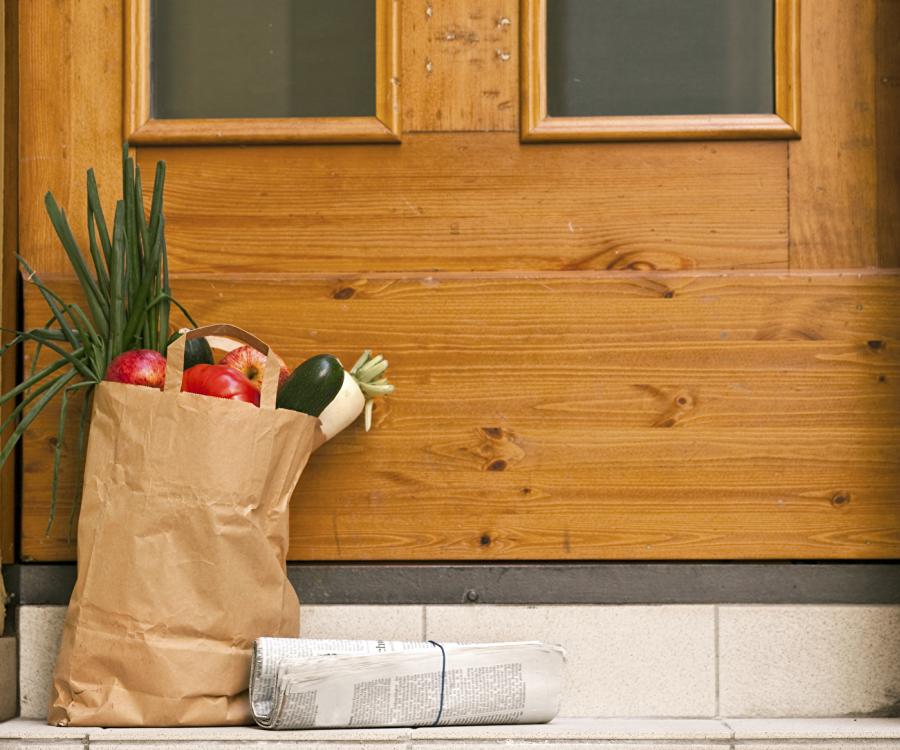 Photo: Getting a taste for grocery deliveries