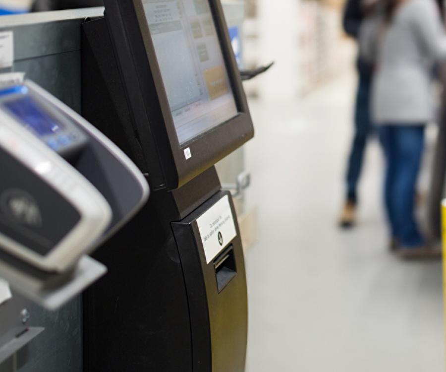 Photo: Digital allrounder: from price tags to self-checkout...