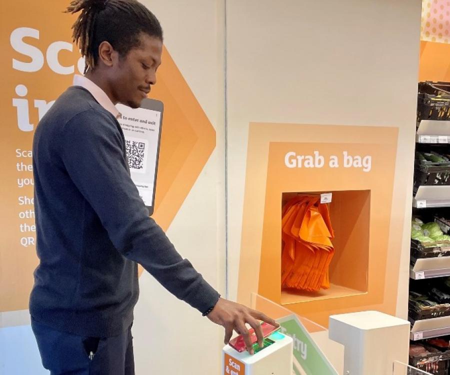 Photo: Sainsbury’s introduces contactless, checkout-free shopping with...