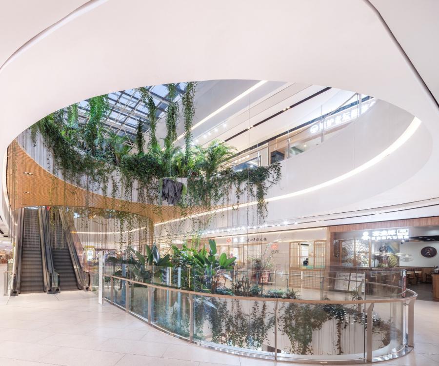 Photo: An immersive garden in a shopping center in Inner Mongolia...