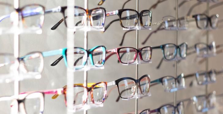 Lots of different glasses side by side on a glasses shelf; copyright: Scott Van...