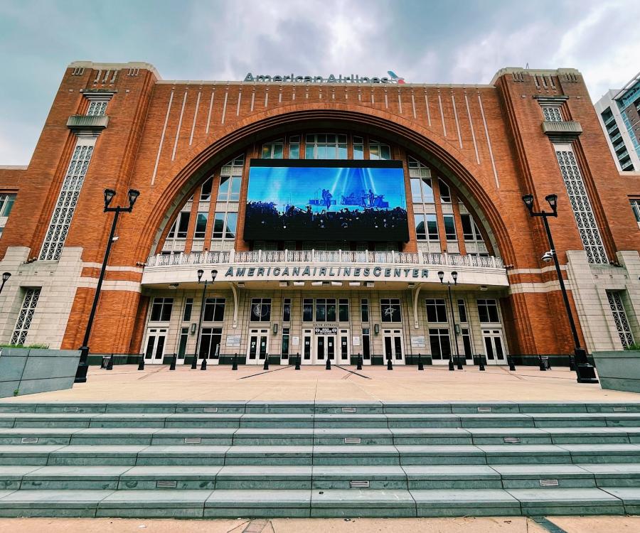 Photo: American Airlines Center scores with autonomous food & beverage...