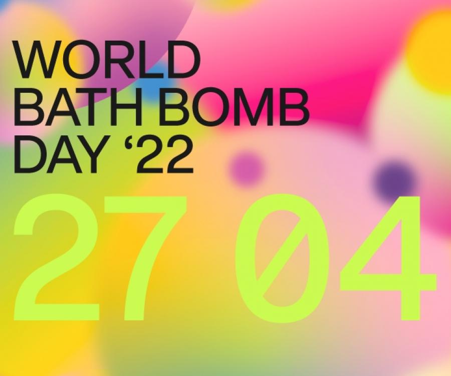 Photo: Lush is giving away 100,000 Bath Bombs