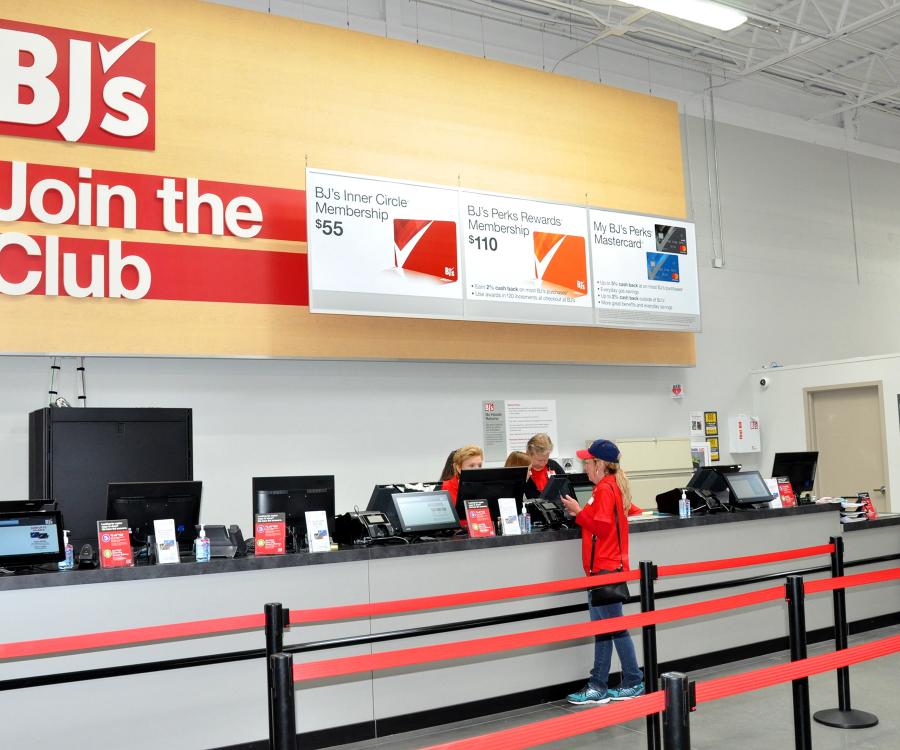 Photo: BJ’s Wholesale Club opens first of its kind BJ’s market...