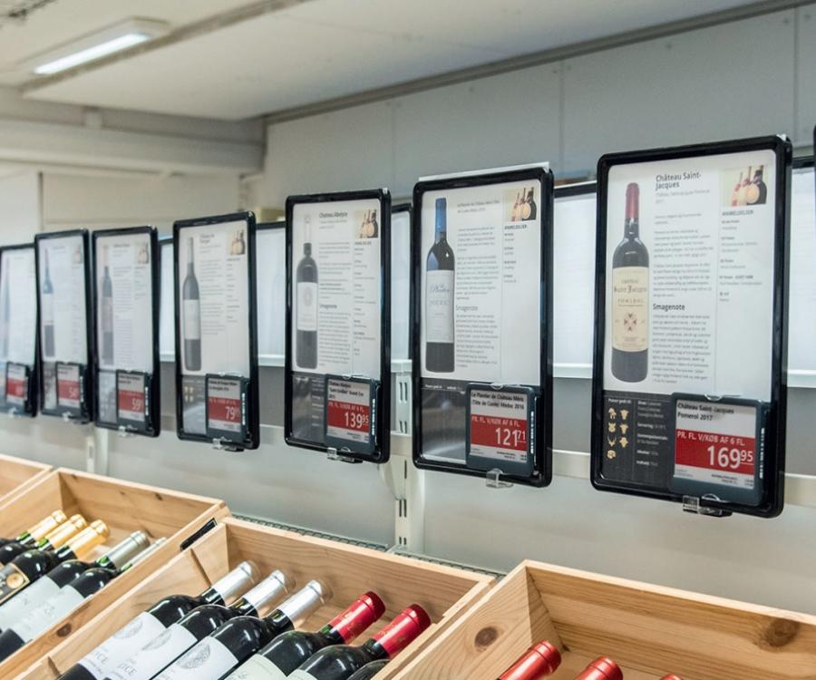 Photo: Hobro Vinhandel digitizes the store with electronic price tags...