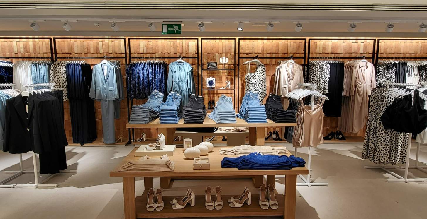 Interior view of the renovated store in Alicante 