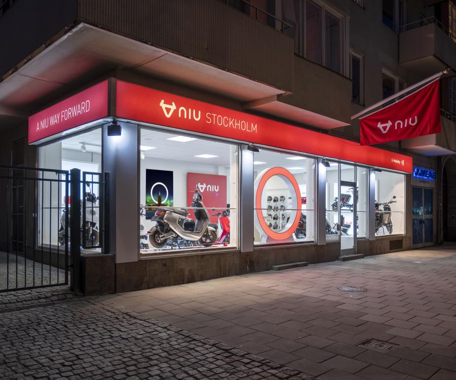 Photo: NIU opens world’s first unmanned store for passenger vehicles in Sweden...