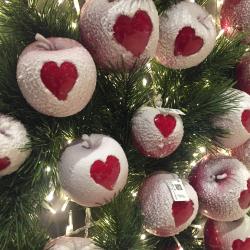 Thumbnail-Photo: Christmas decorations: set the scene for your store!...