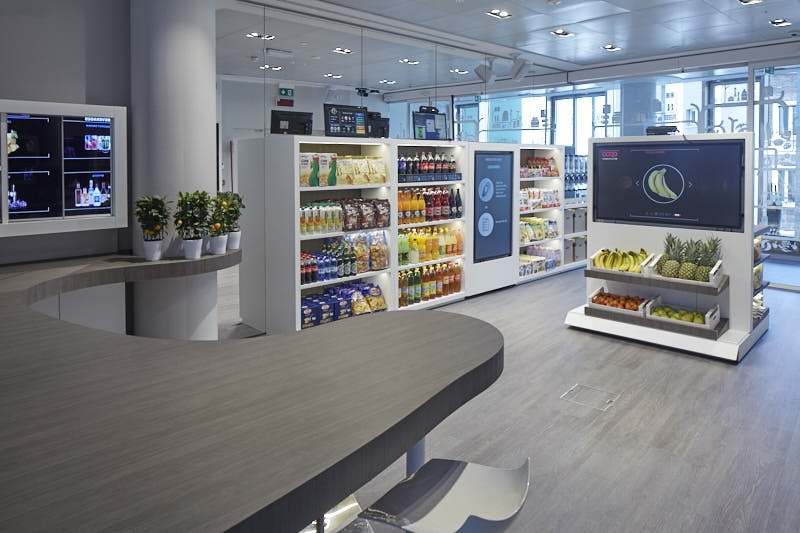 Accenture opened its largest innovation hub for the retail