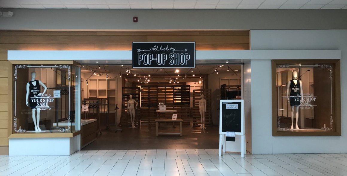 View on the front of the pop up store
