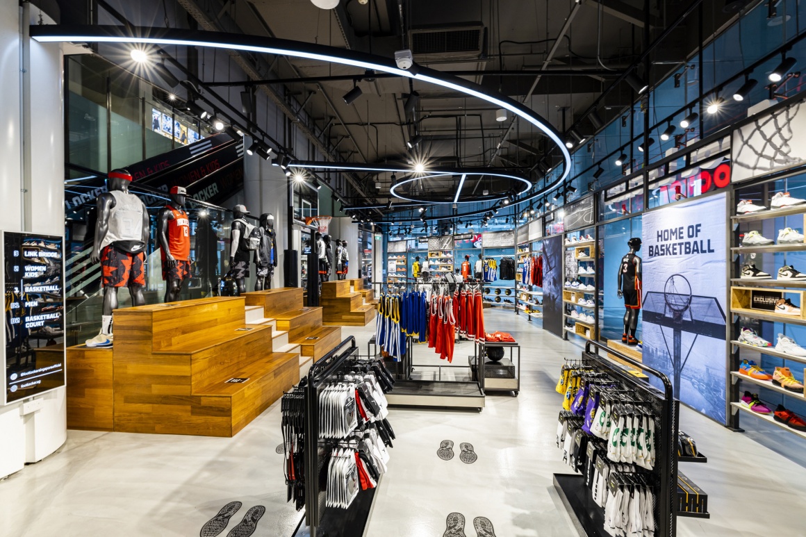 Foot Locker opens largest store in 