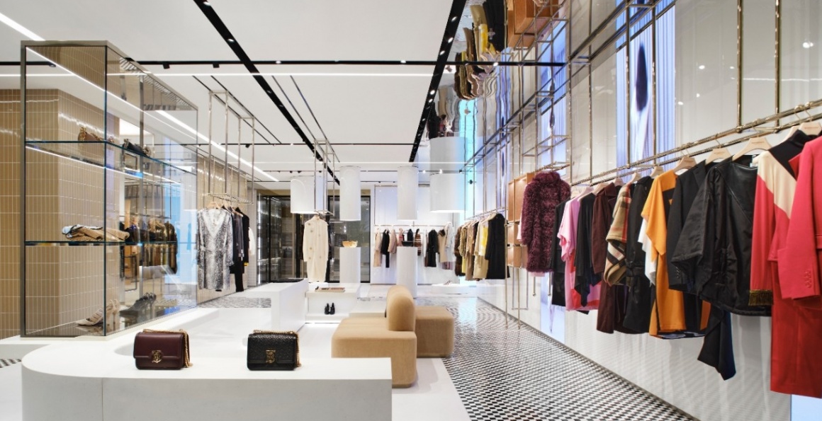 Burberry unveils Flagship store: luxury design concept - iXtenso ...